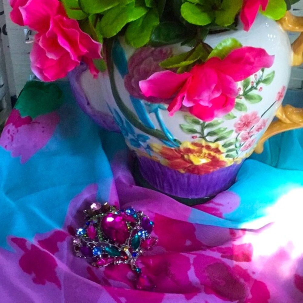Blue Purple Fuchsia Pink Rhinestone Crystal Brooch Pin   🌸NEW 🌸  💜💙💝 - Picture 13 of 16